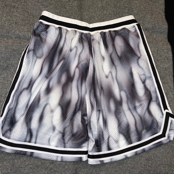 JOHN ELLIOTT Smokescreen "Game Shorts" MEDIUM NWT size 2 - Picture 7 of 8